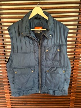 Ozark Trail Navy Quilted Puffer Vest with Snap Pockets